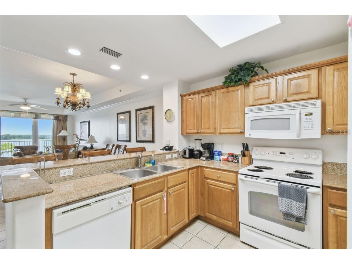 13427 Blue Heron Beach Dr #404 Orlando FL 32821 - LAKE BRYAN O6314100 image21