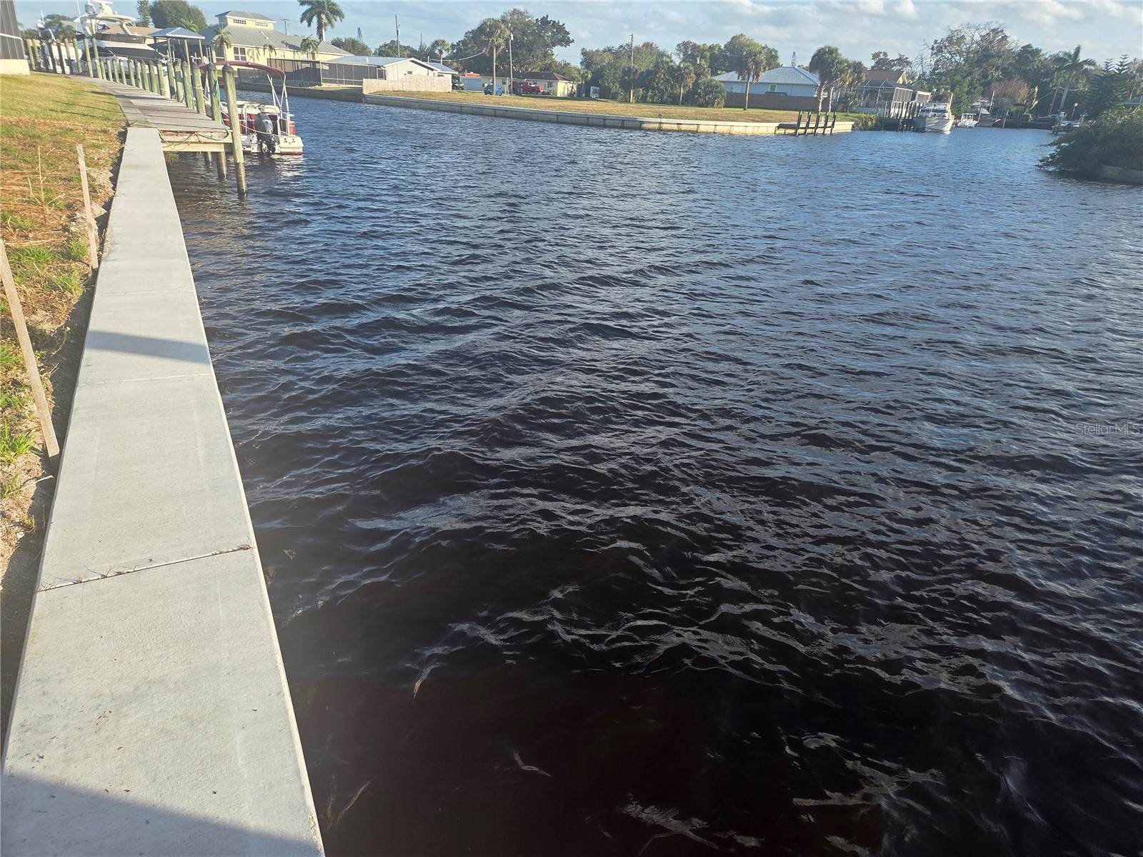 13429 Marquette Boulevard Fort Myers FL 33905 - CALOOSAHATCHEE RIVER C7521307 image2