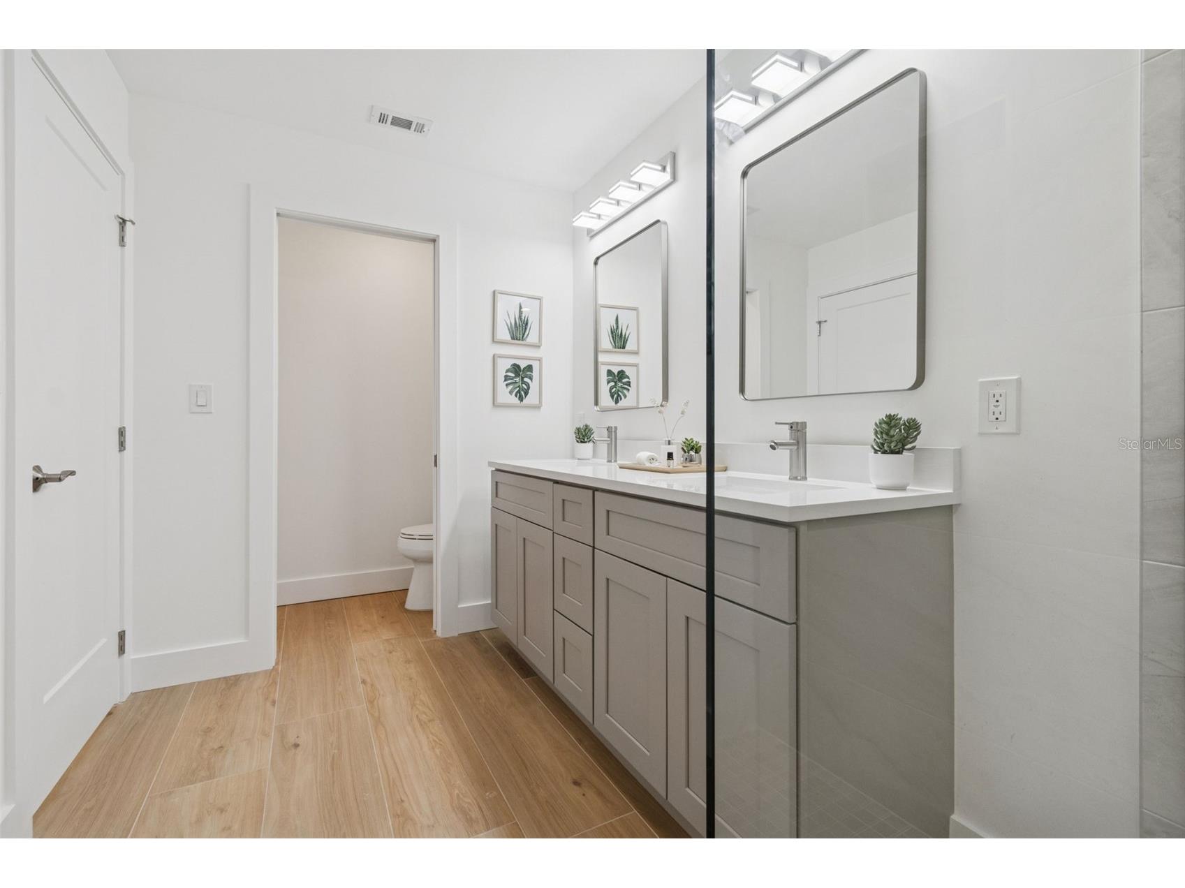 1343 4th Street #101 Sarasota FL 34236 TB8478223 image24