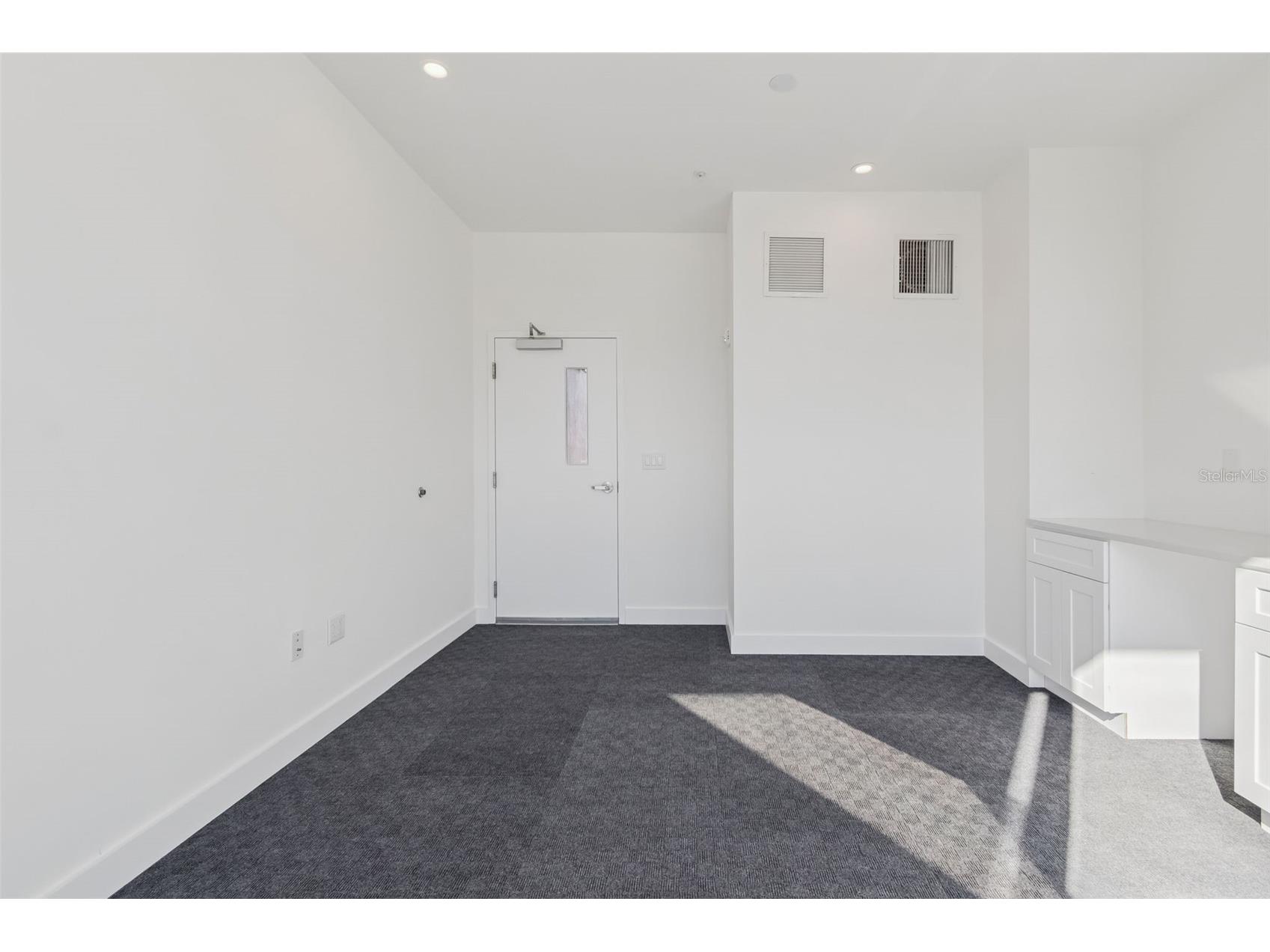 1343 4th Street #101 Sarasota FL 34236 TB8478223 image86