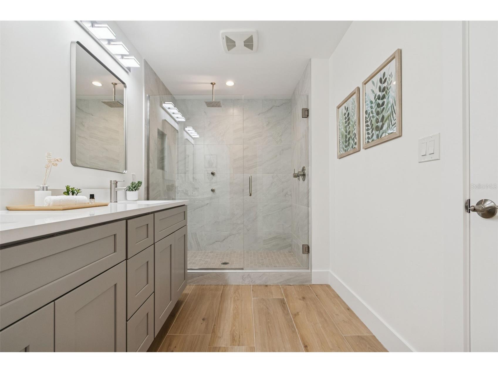 1343 4th Street #102 Sarasota FL 34236 TB8469185 image7