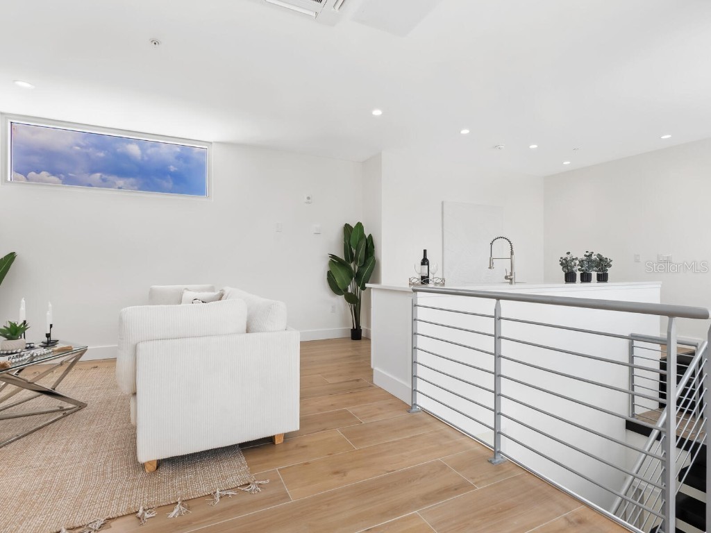 1343 4th Street #201 Sarasota FL 34236 A4659164 image43