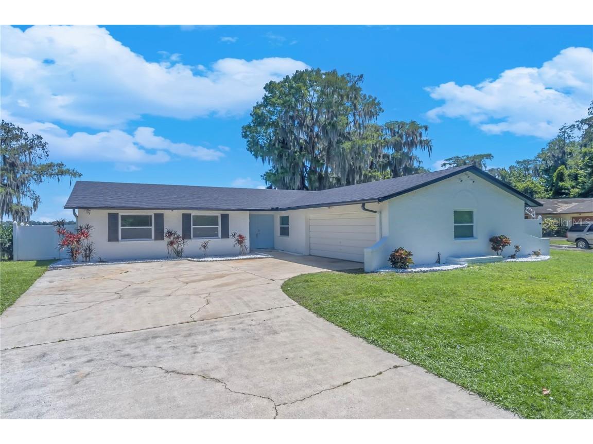 1343 Coretta Way Orlando FL 32805 - Clear Lake O6261776 image1