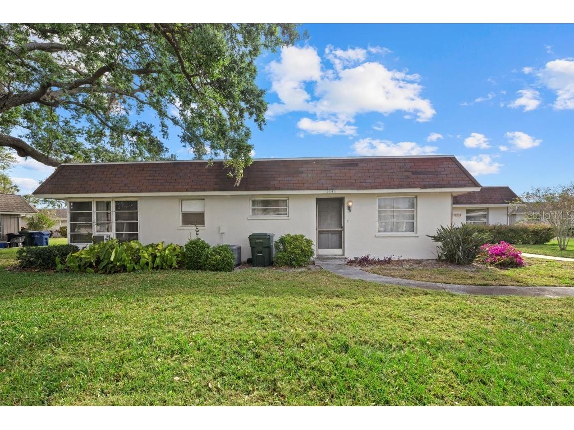 1343 Glendale Circle W #216 Sarasota FL 34232 A4647065 image1