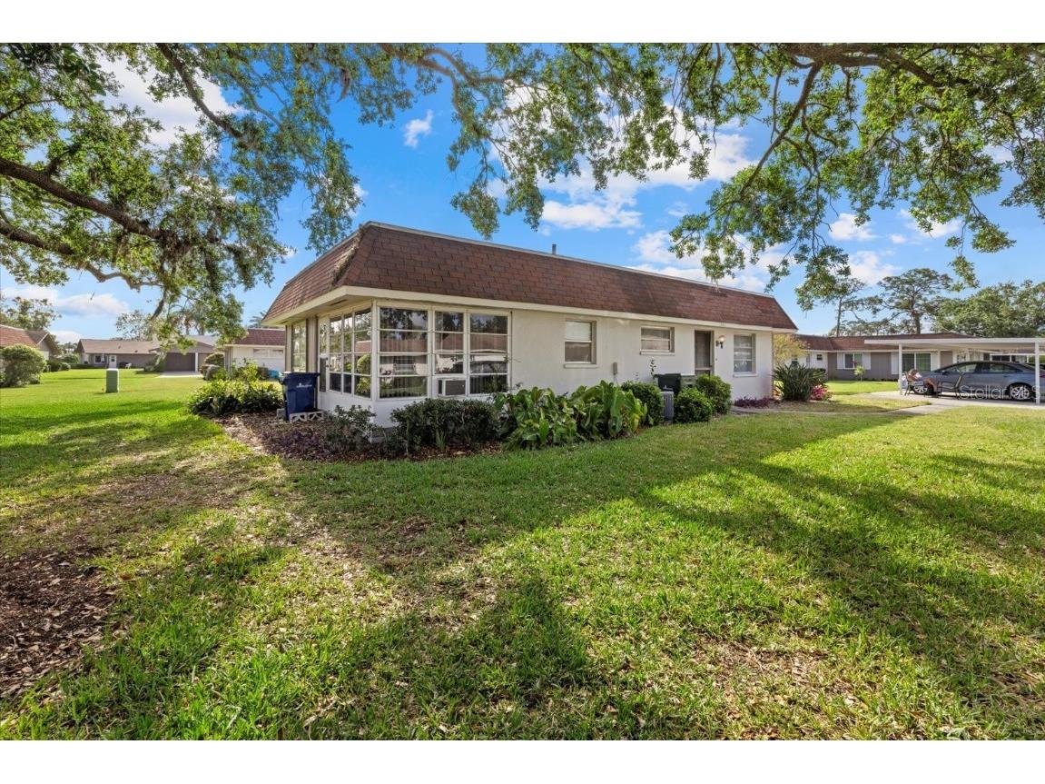 1343 Glendale Circle W #216 Sarasota FL 34232 A4647065 image19