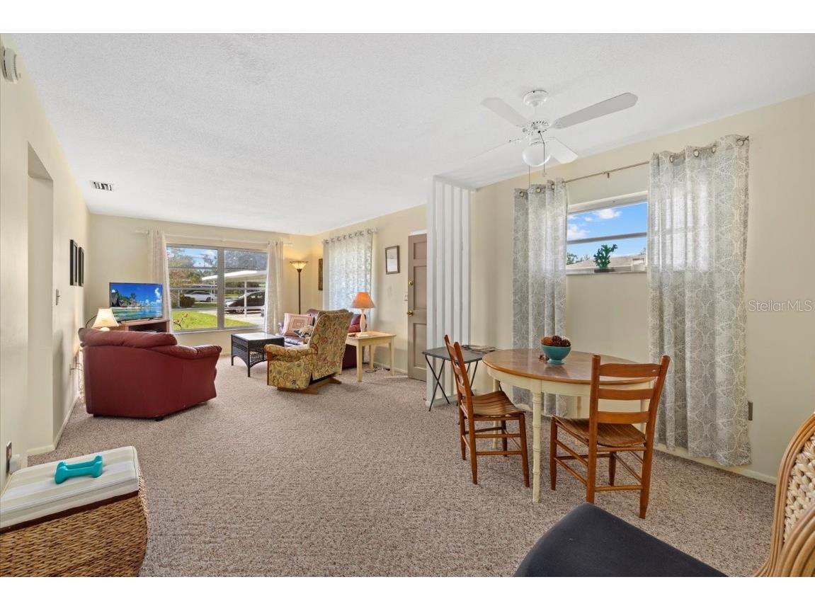 1343 Glendale Circle W #216 Sarasota FL 34232 A4647065 image5