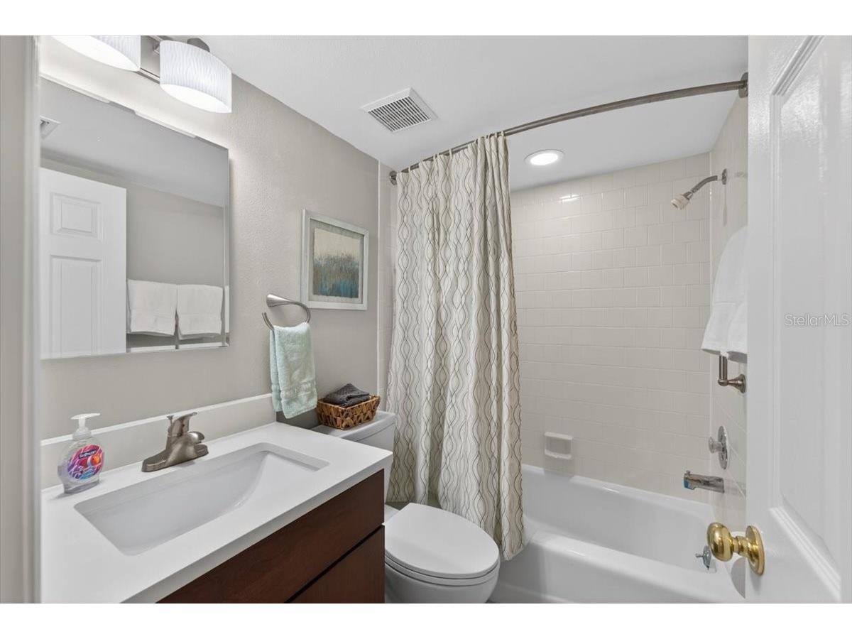 1343 Perico Point Circle #117 Bradenton FL 34209 TB8425916 image45