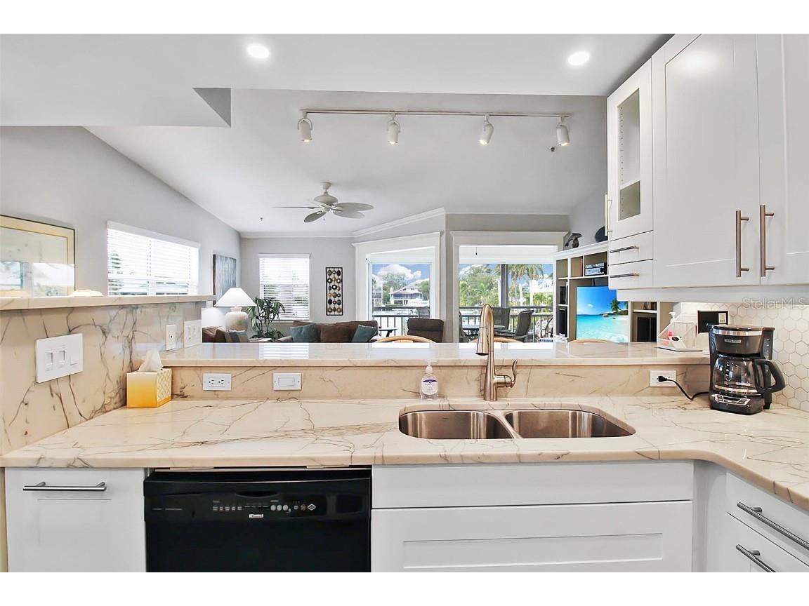 1343 Siesta Bayside Drive #1343-C Sarasota FL 34242 A4593764 image15