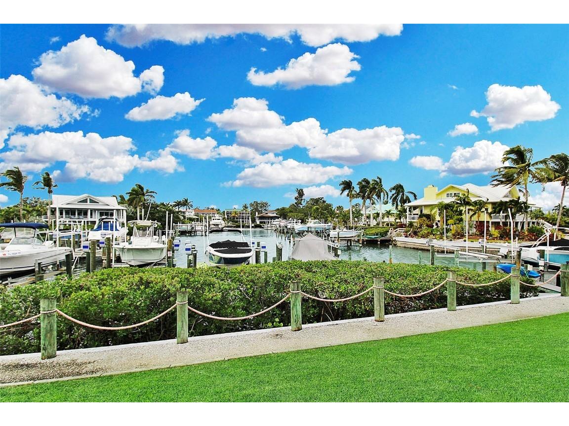 1343 Siesta Bayside Drive #1343-C Sarasota FL 34242 A4593764 image4