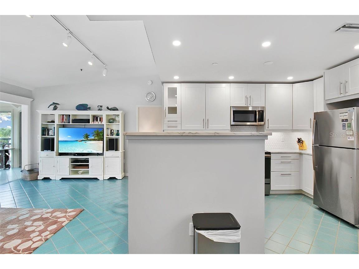 1343 Siesta Bayside Drive #1343-C Sarasota FL 34242 A4593764 image9