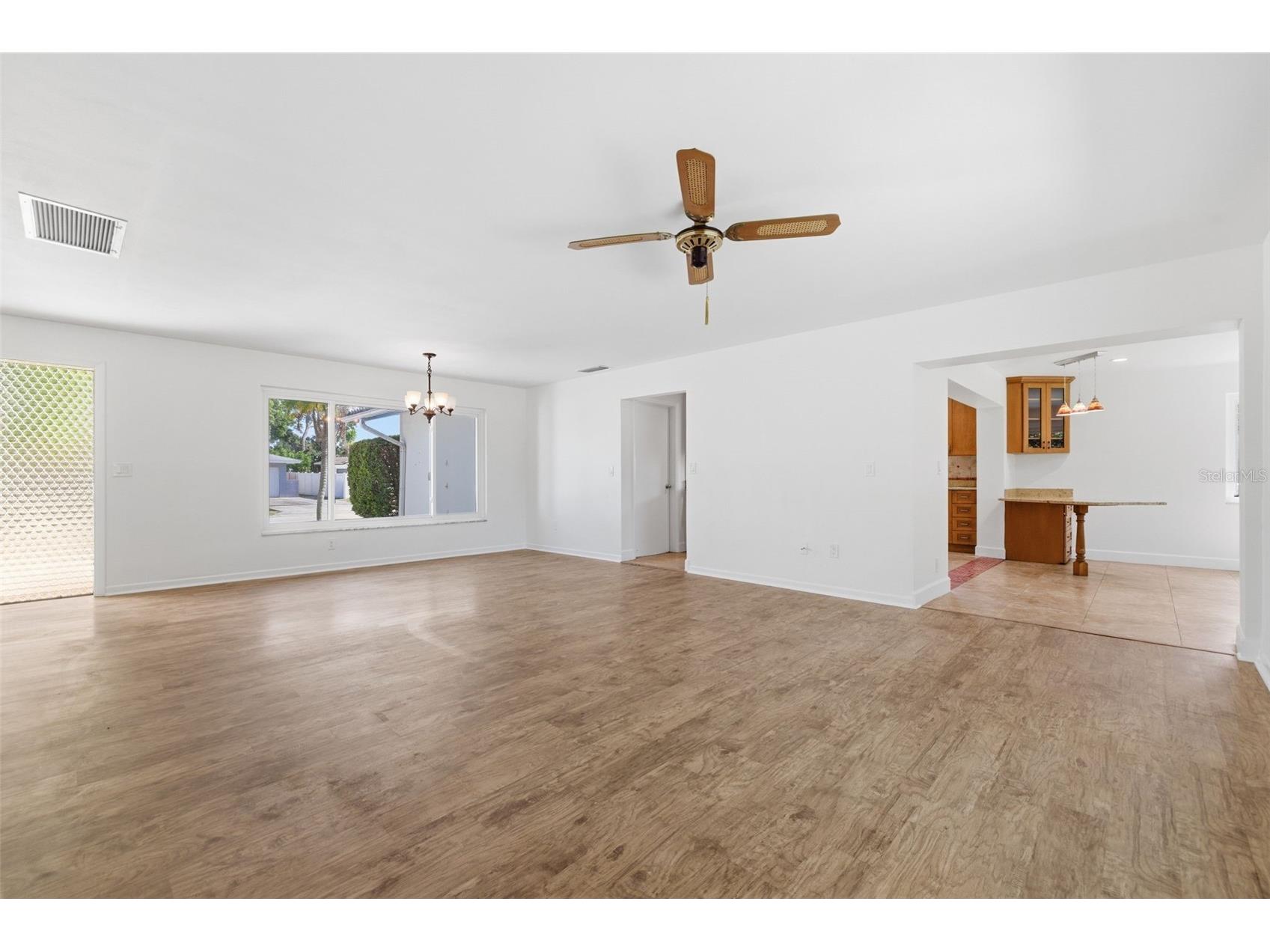 1344 62nd Place S Saint Petersburg FL 33705 TB8472828 image11