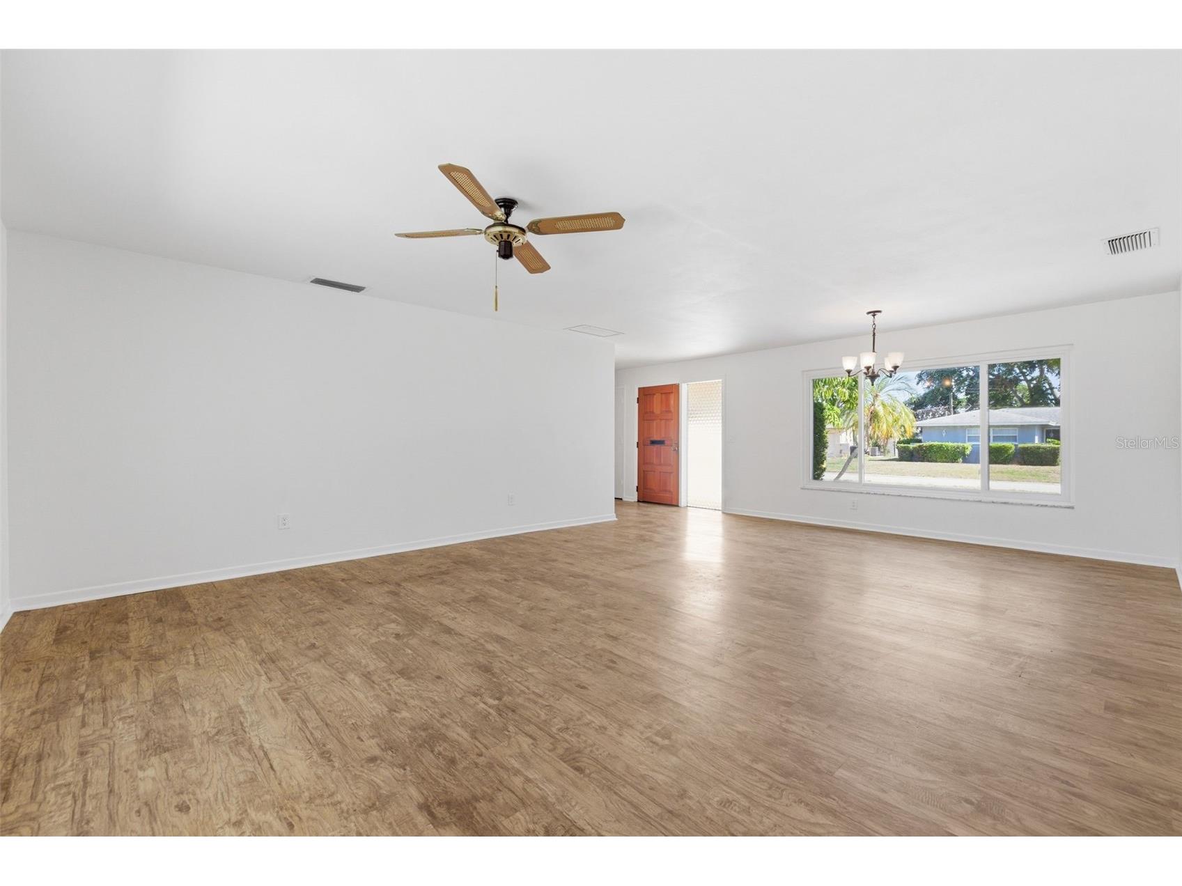 1344 62nd Place S Saint Petersburg FL 33705 TB8472828 image12