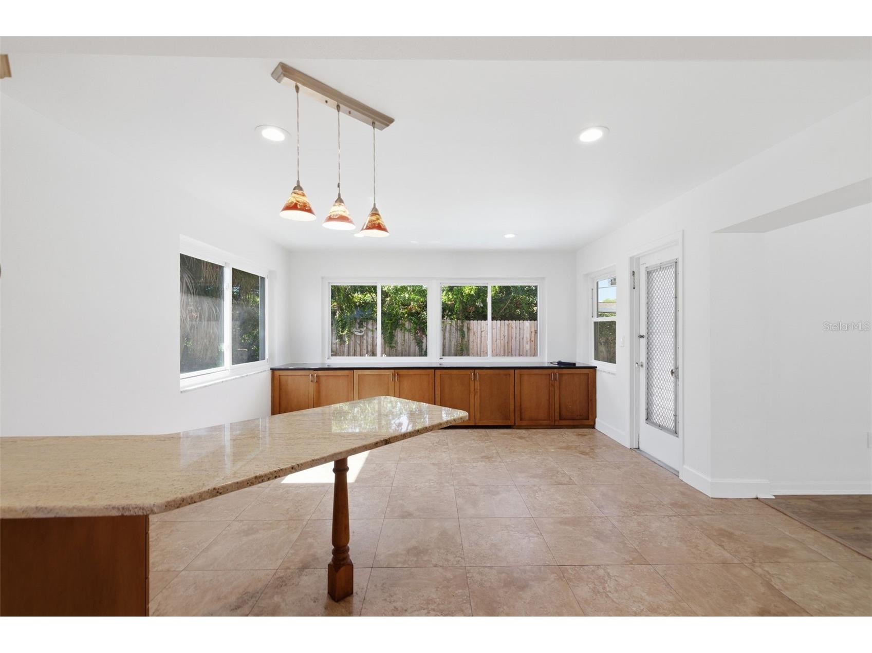 1344 62nd Place S Saint Petersburg FL 33705 TB8472828 image16