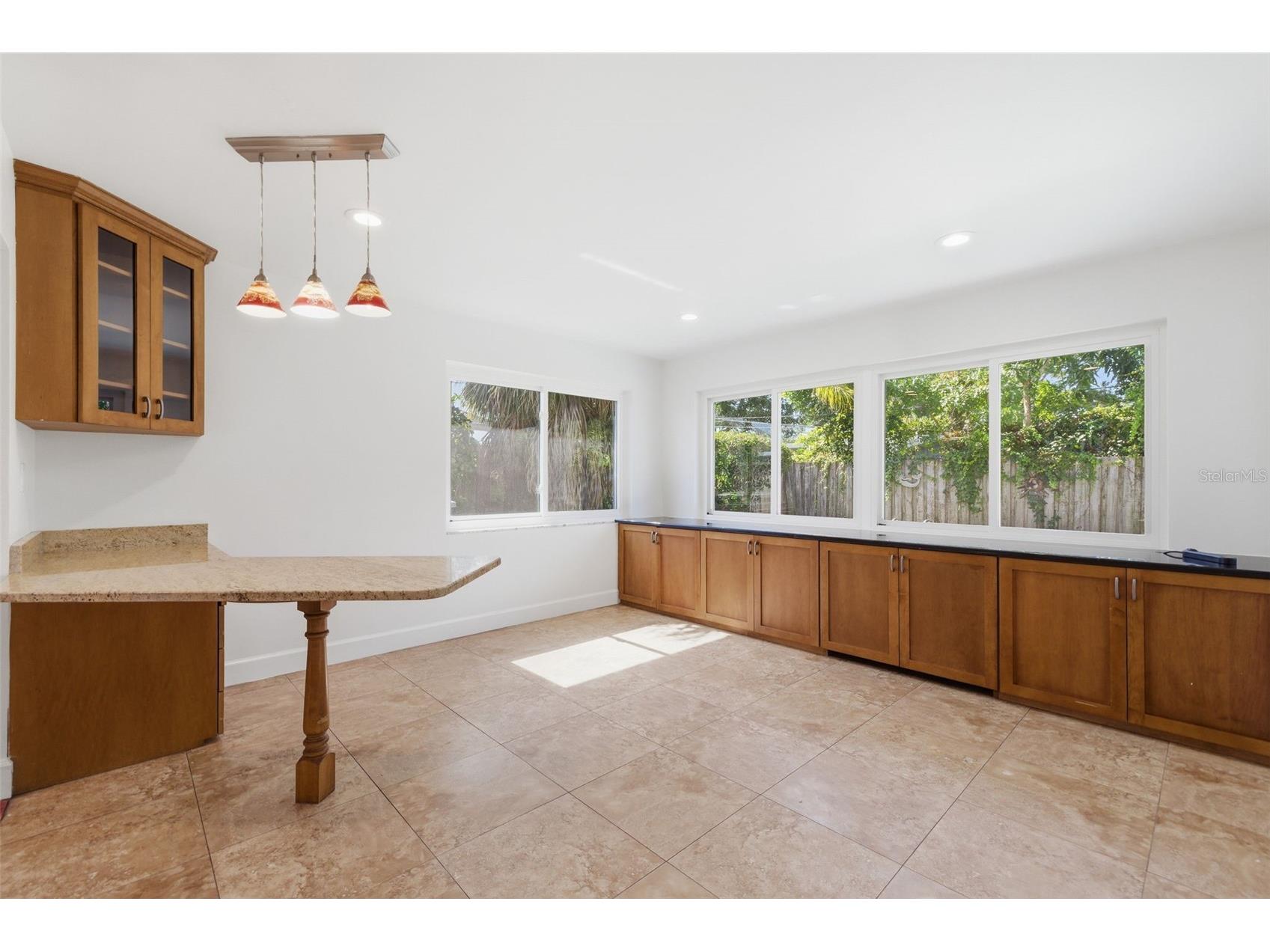 1344 62nd Place S Saint Petersburg FL 33705 TB8472828 image17