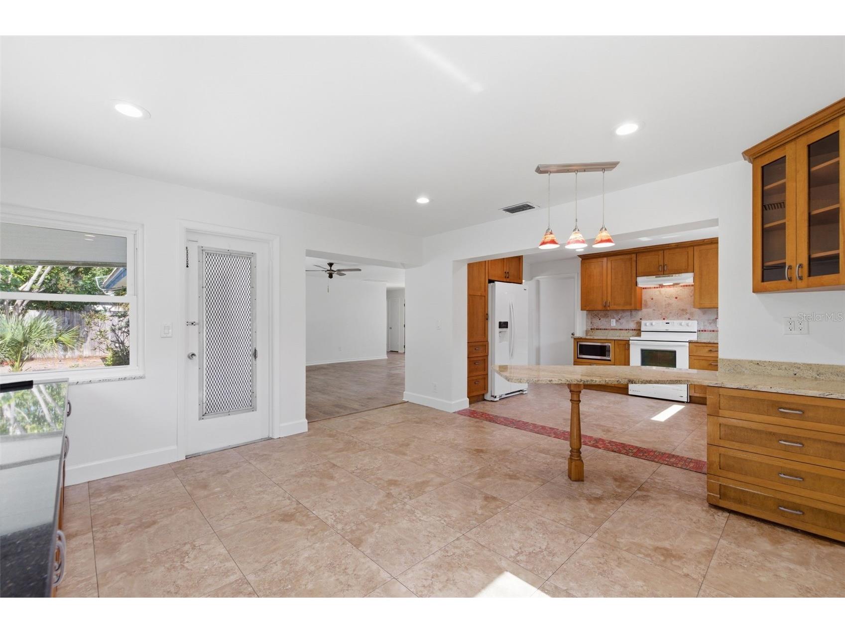 1344 62nd Place S Saint Petersburg FL 33705 TB8472828 image18