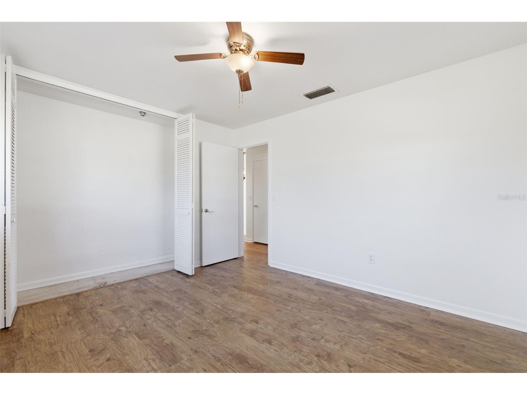 1344 62nd Place S Saint Petersburg FL 33705 TB8472828 image26