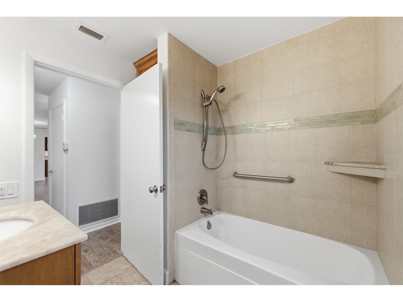 1344 62nd Place S Saint Petersburg FL 33705 TB8472828 image28