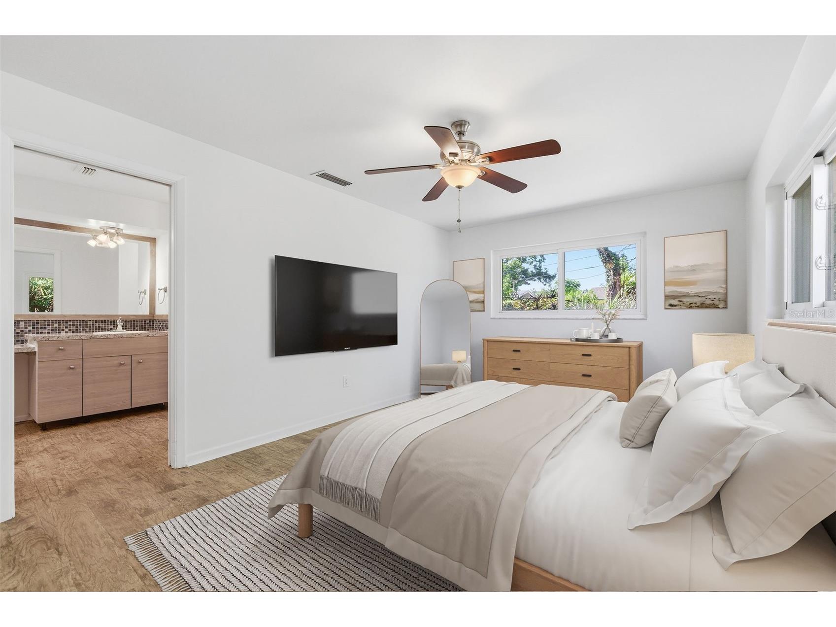 1344 62nd Place S Saint Petersburg FL 33705 TB8472828 image6