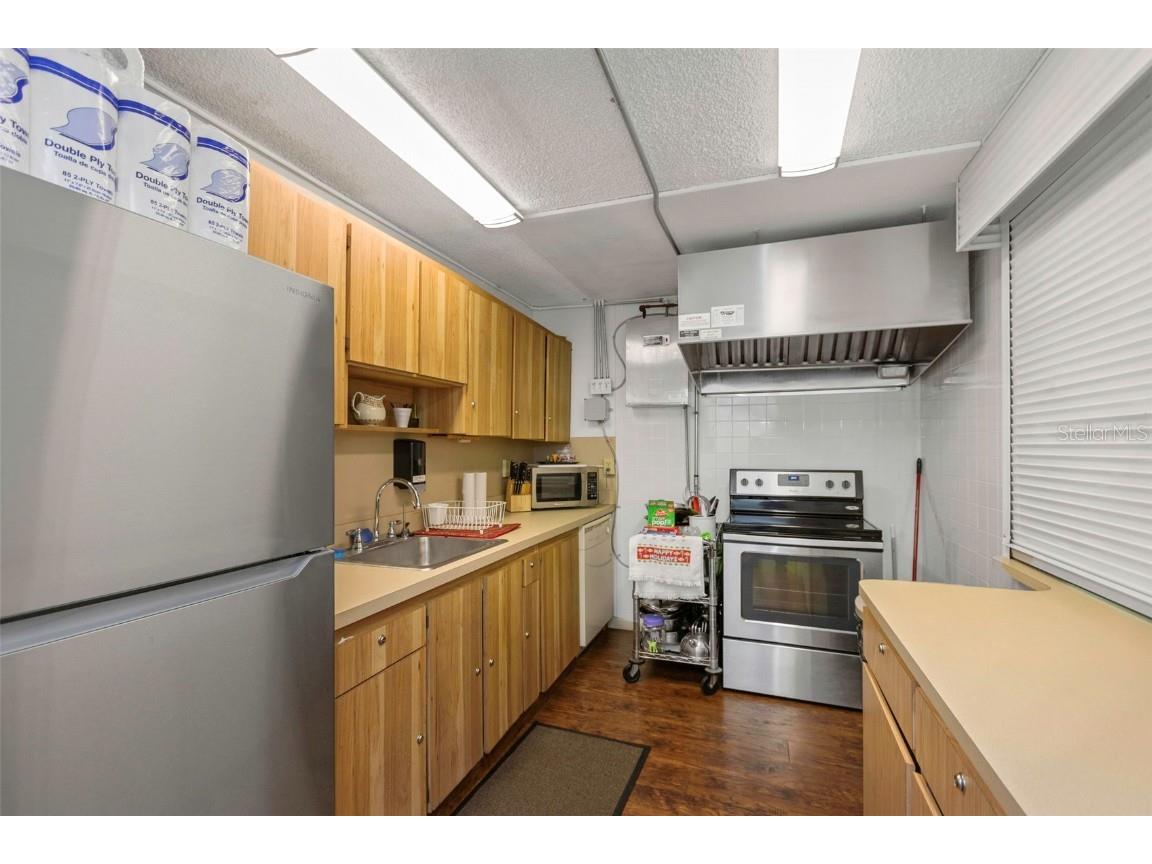 1344 Pine Ridge Circle E #D2 Tarpon Springs FL 34688 W7879031 image23