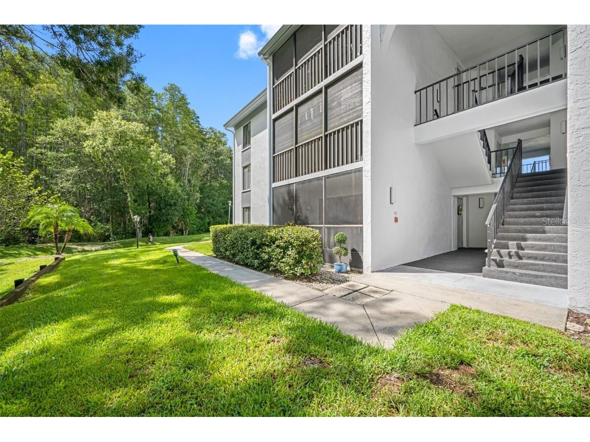 1344 Pine Ridge Circle E #G1 Tarpon Springs FL 34688 U8211145 image1