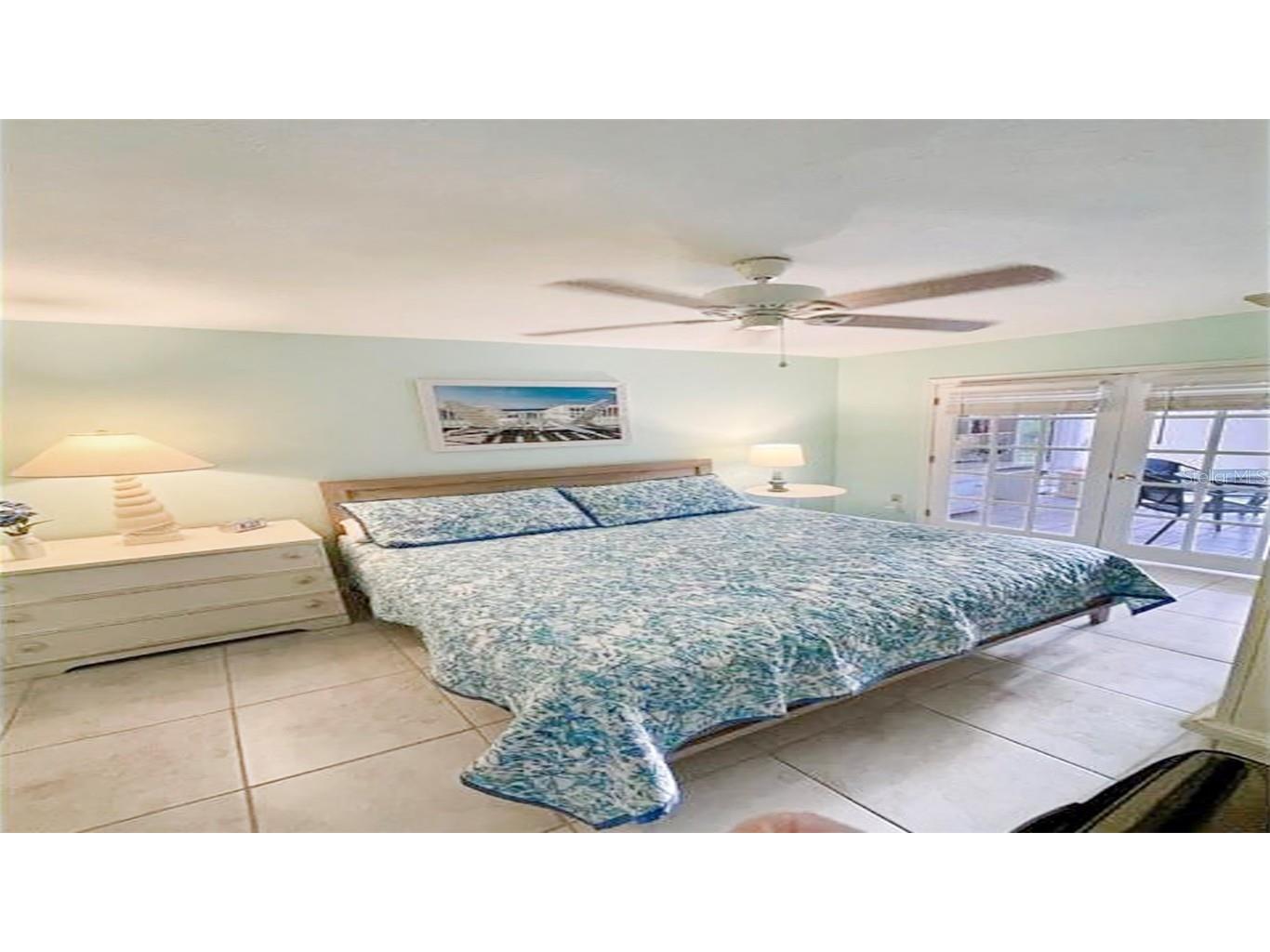 1344 Siesta Bayside Drive #1344-D Sarasota FL 34242 A4589576 image8