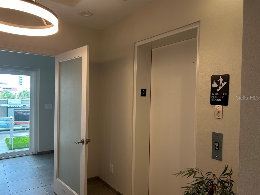 1345 2nd Street #C Sarasota FL 34236 A4618267 image3