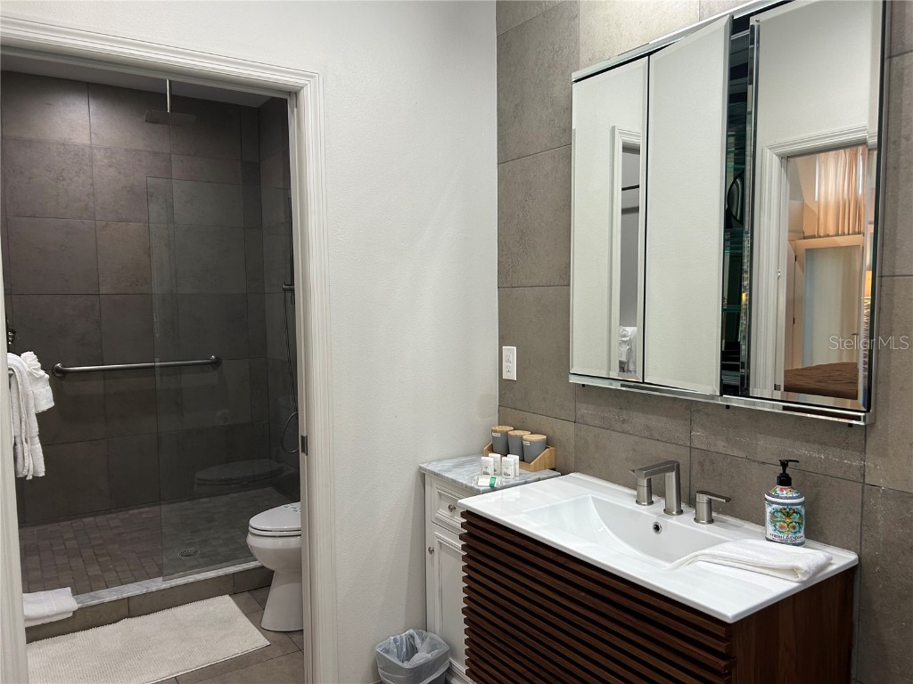 1345 2nd Street #C Sarasota FL 34236 A4618267 image35