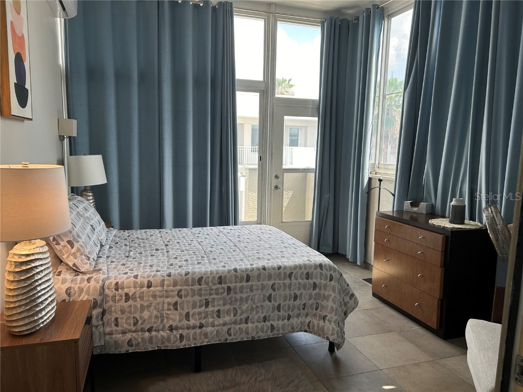 1345 2nd Street #C Sarasota FL 34236 A4618267 image37