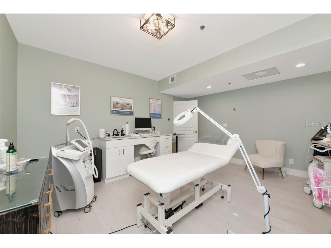 1345 2nd Street Sarasota FL 34236 A4666612 image49