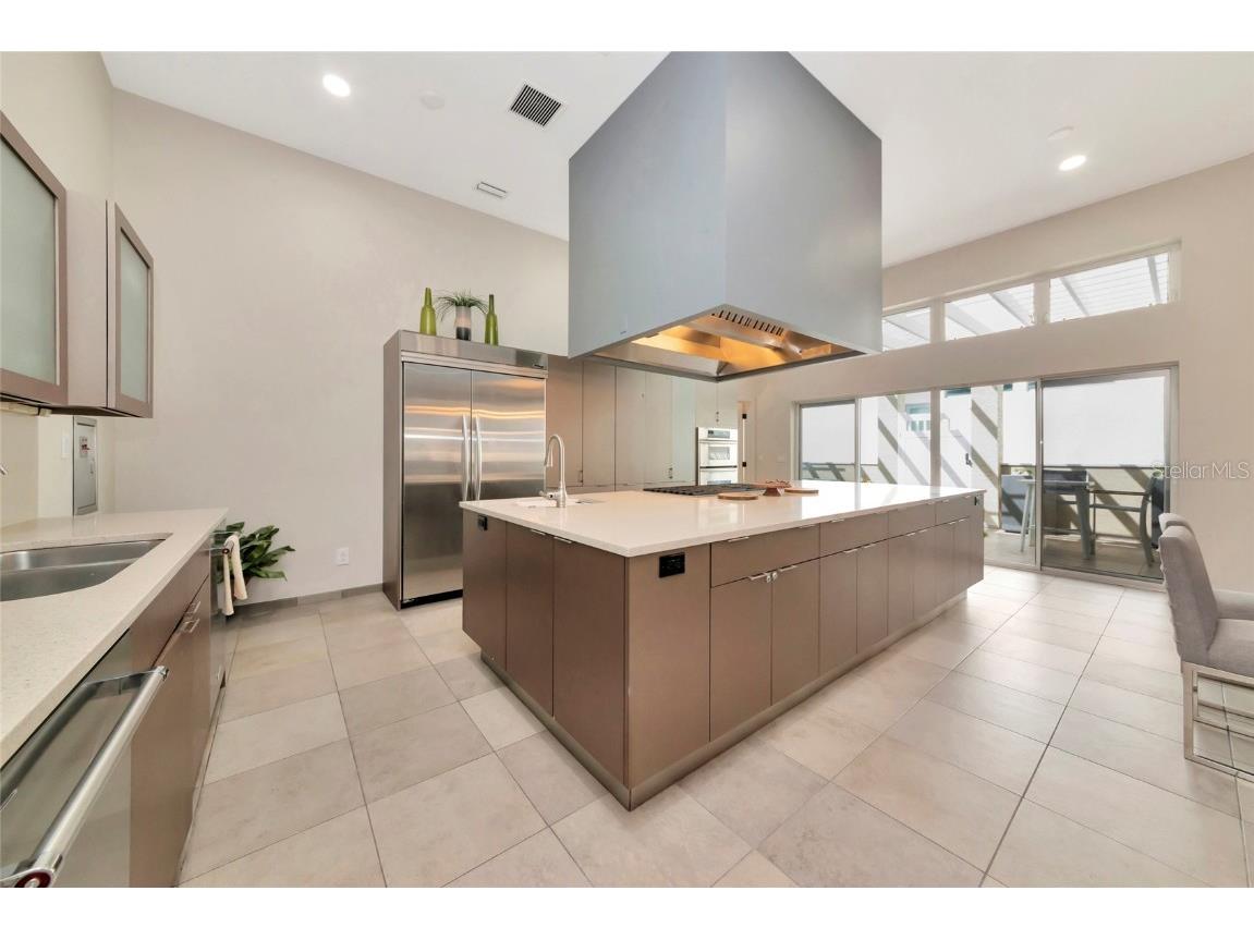 1345 2nd Street Sarasota FL 34236 A4666612 image68