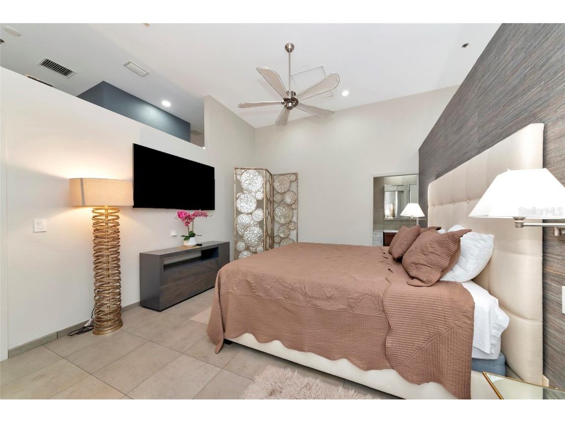 1345 2nd Street Sarasota FL 34236 A4666612 image79