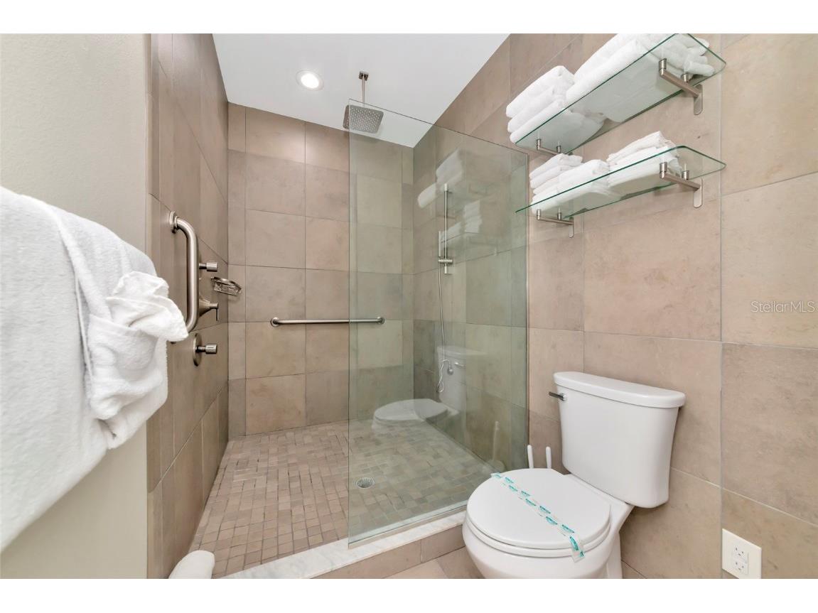 1345 2nd Street Sarasota FL 34236 A4666612 image83