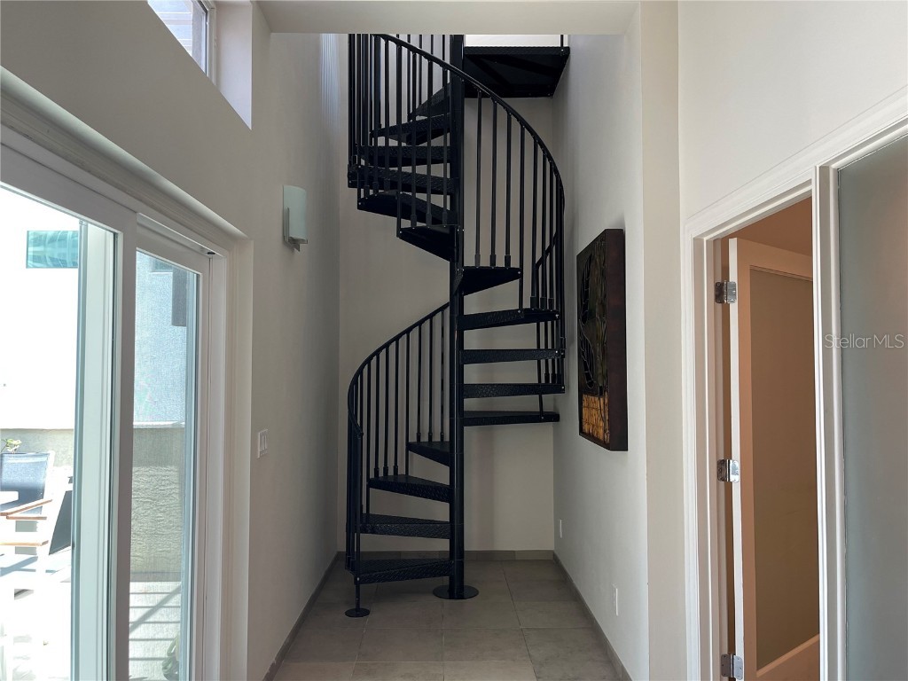 1345 2nd Street Sarasota FL 34236 A4666612 image96