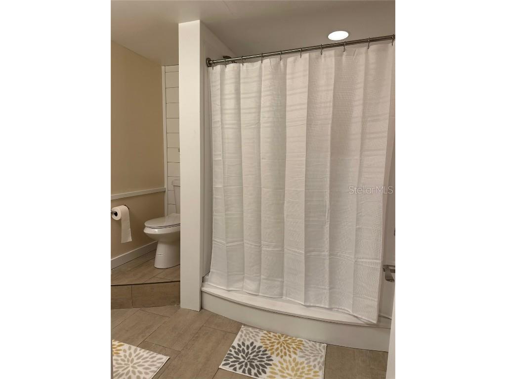 1345 Airport Drive #H20 Tallahassee FL 32304 OM706278 image21