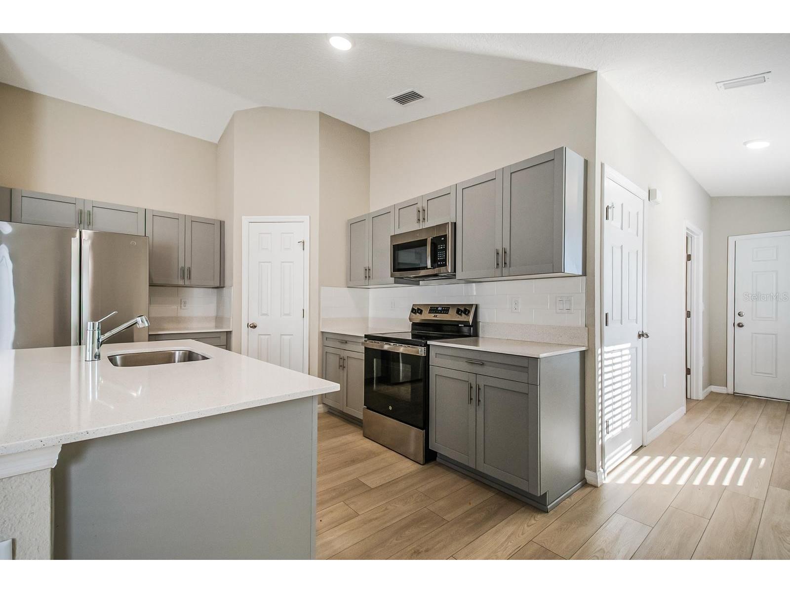 1345 Derry Ave Haines City FL 33844 S5143533 image4