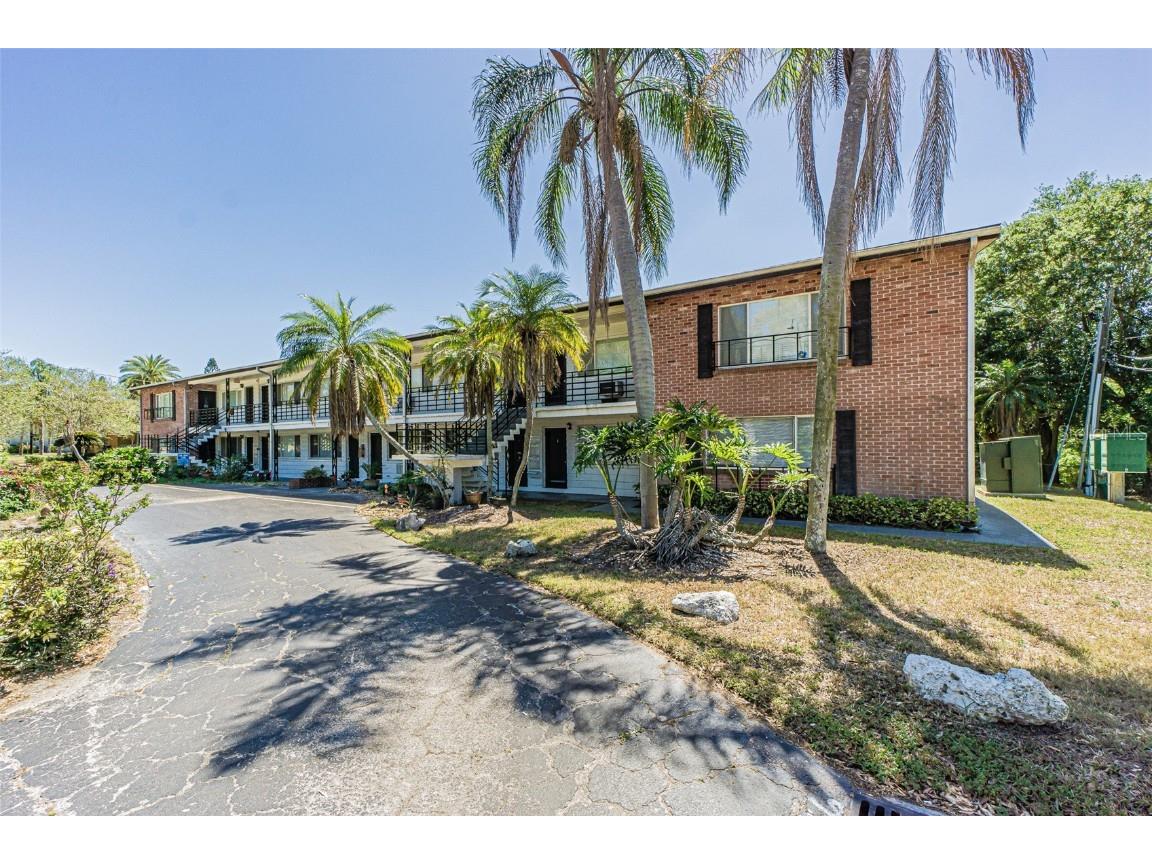 1345 Drew Street #8 Clearwater FL 33755 U8194683 image1