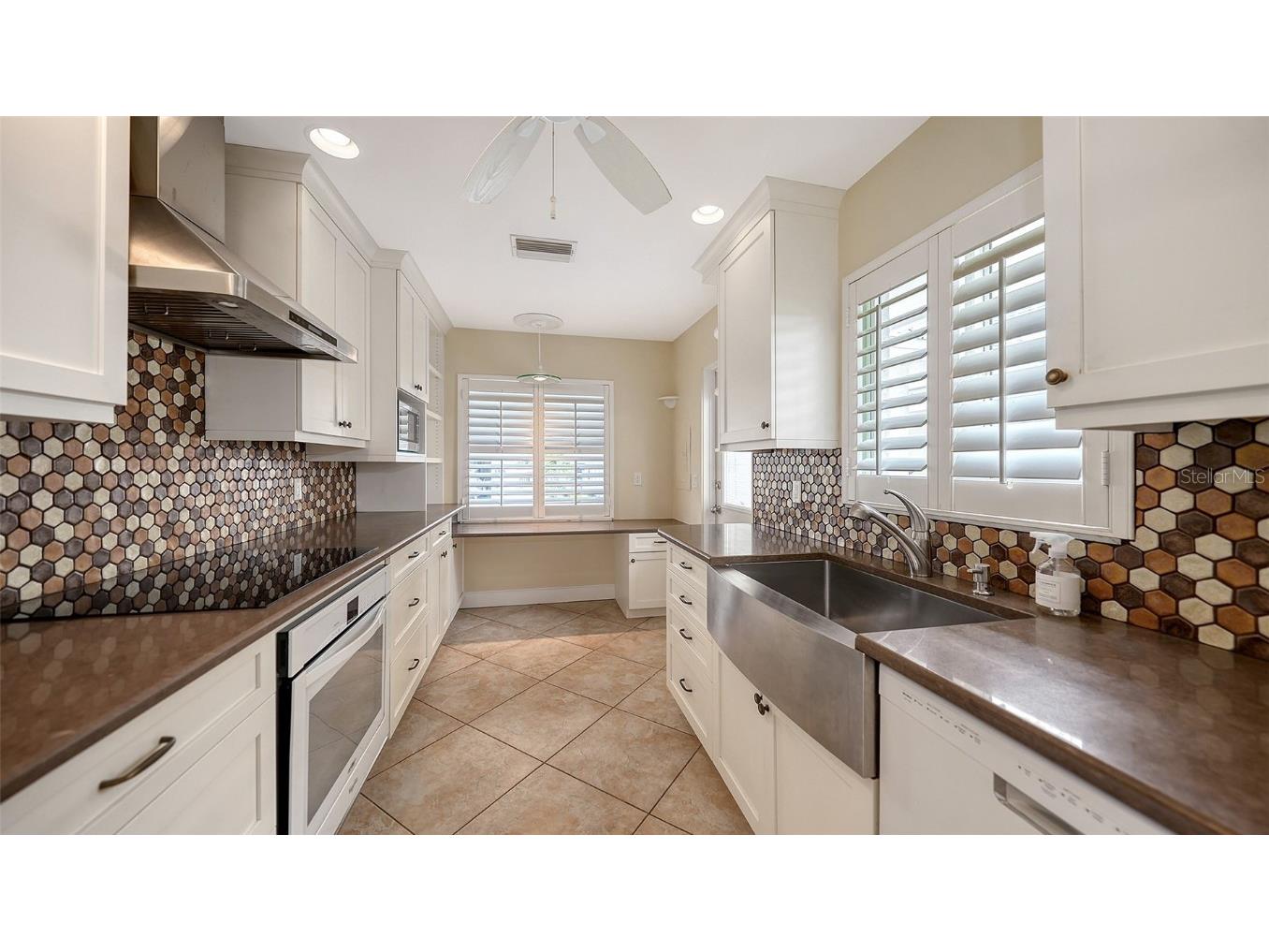 1345 Moonmist Drive #T6 Sarasota FL 34242 - LITTLE SARASOTA BAY A4654050 image12