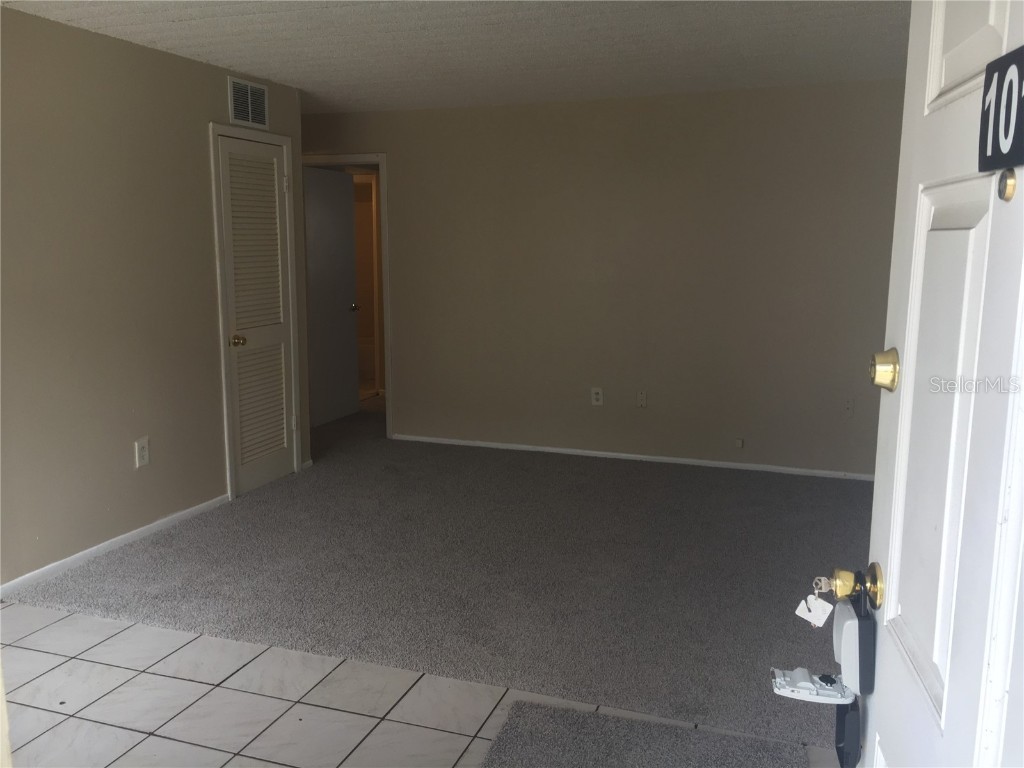 1347 Baywatch Loop Tampa FL 33612 T3444937 image1