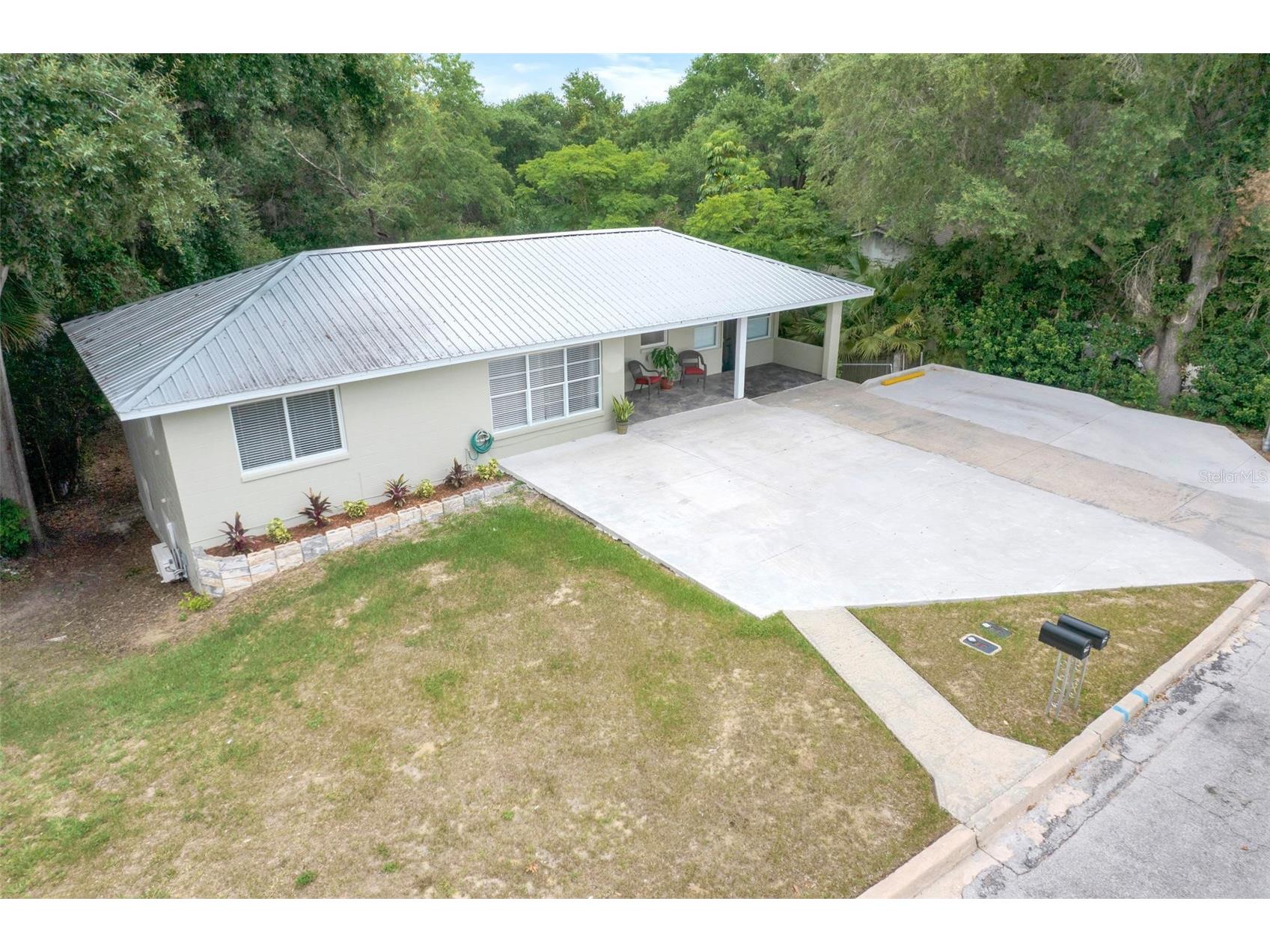 1347 East Avenue Clermont FL 34711 O6373631 image1