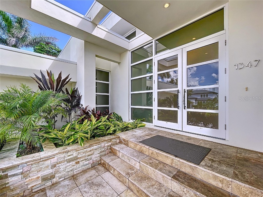 1347 Harbor Drive Sarasota FL 34239 A4661511 image4