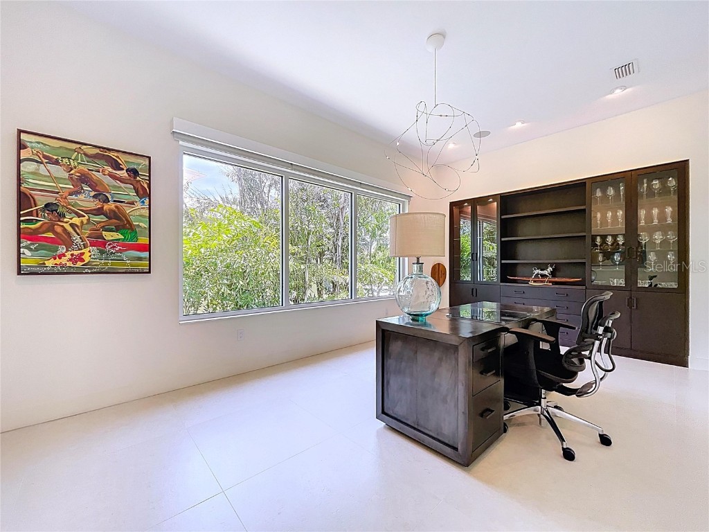 1347 Harbor Drive Sarasota FL 34239 A4661511 image56