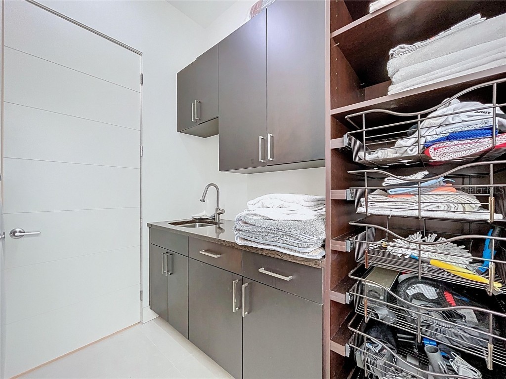 1347 Harbor Drive Sarasota FL 34239 A4661511 image61