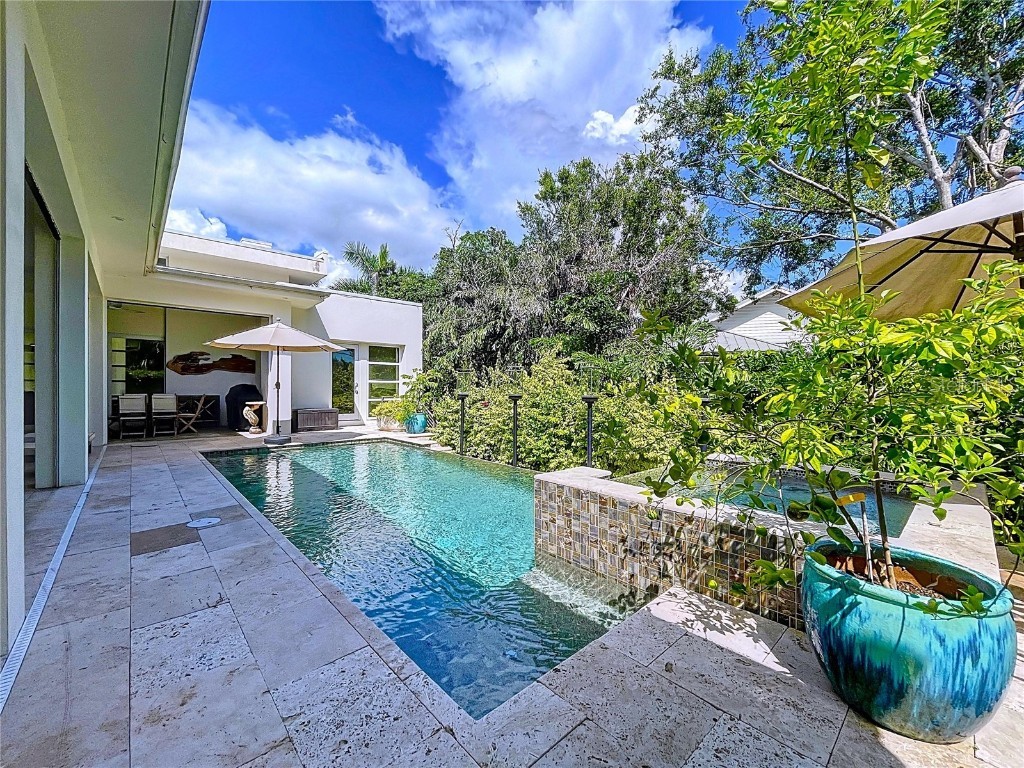 1347 Harbor Drive Sarasota FL 34239 A4661511 image79