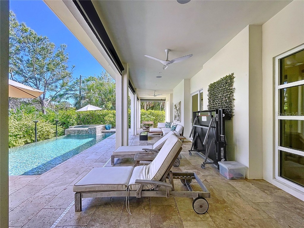 1347 Harbor Drive Sarasota FL 34239 A4661511 image88