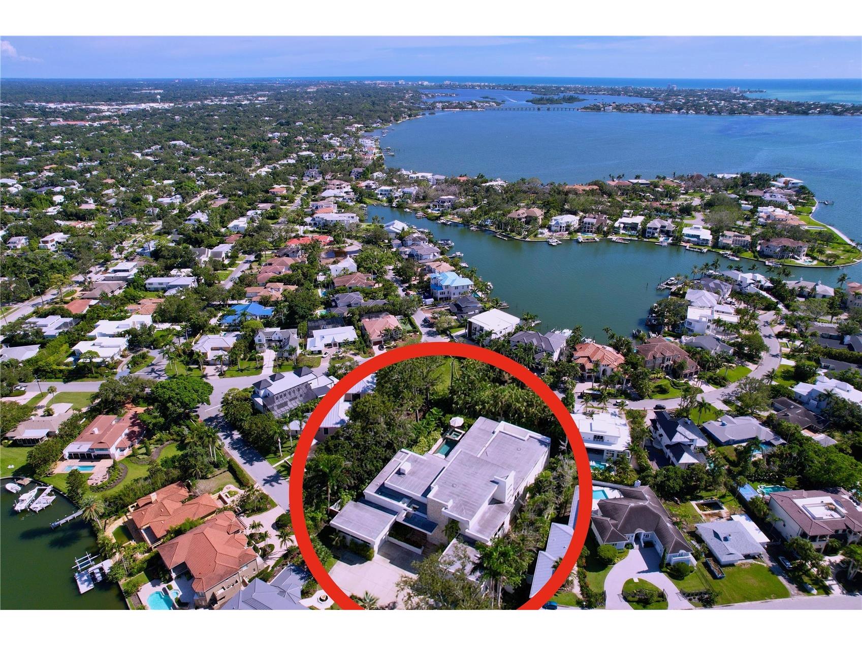 1347 Harbor Drive Sarasota FL 34239 A4679697 image3