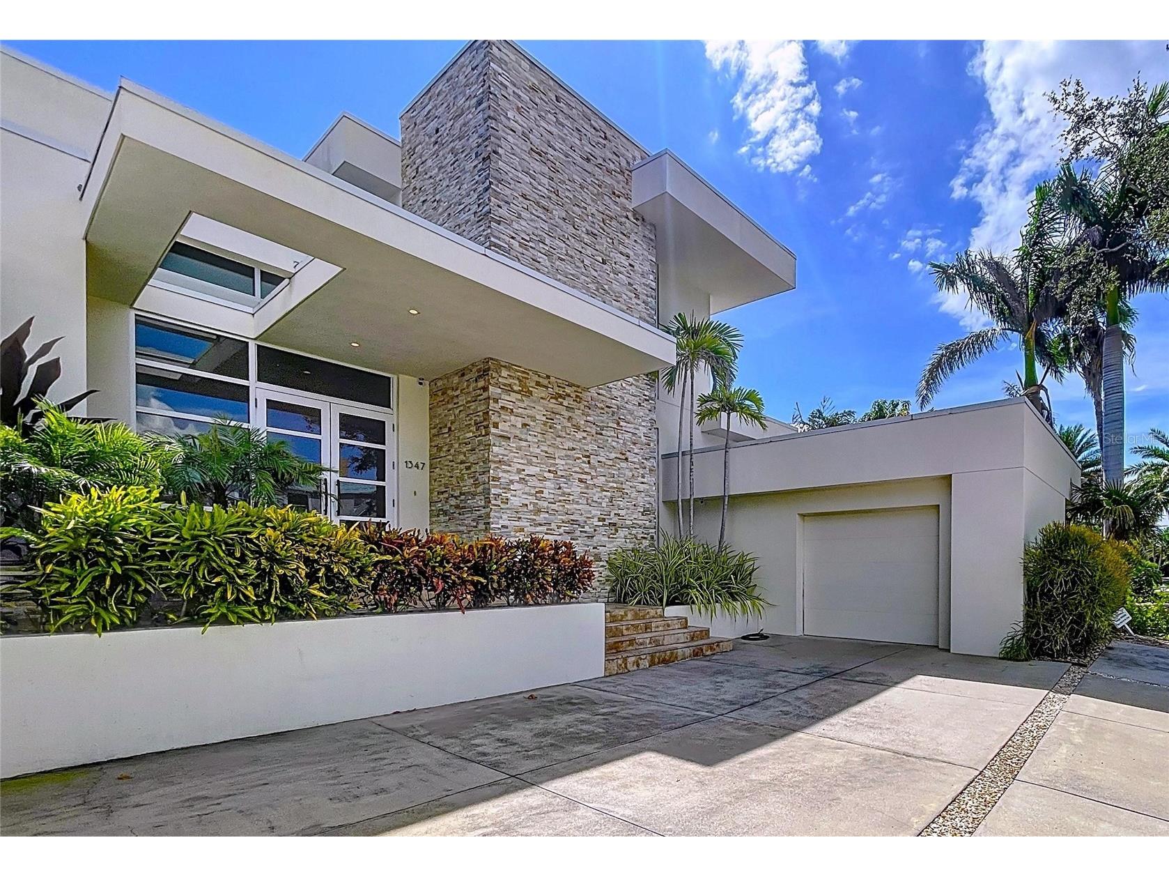 1347 Harbor Drive Sarasota FL 34239 A4679697 image8