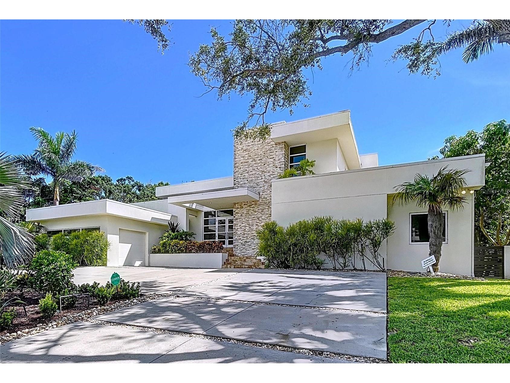 1347 Harbor Drive Sarasota FL 34239 A4679697 image86