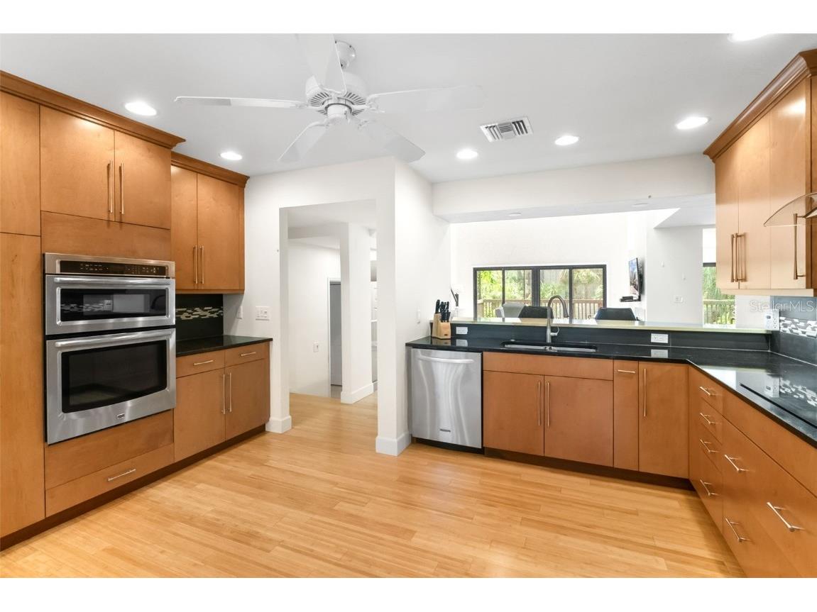 1347 Landings Drive #6 Sarasota FL 34231 - INTRACOASTAL WATERWAY A4656077 image21