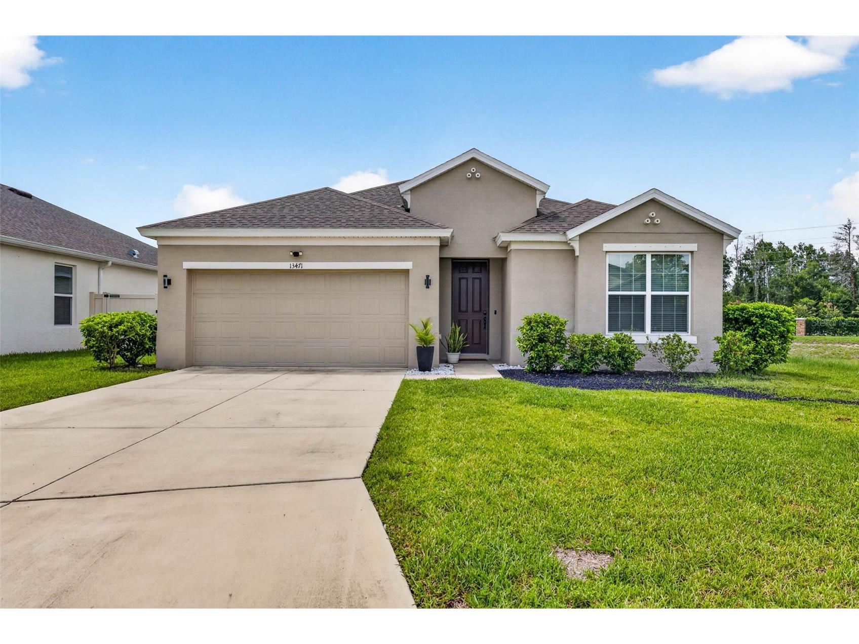 13471 Newport Shores Drive Hudson FL 34669 W7887685 image1