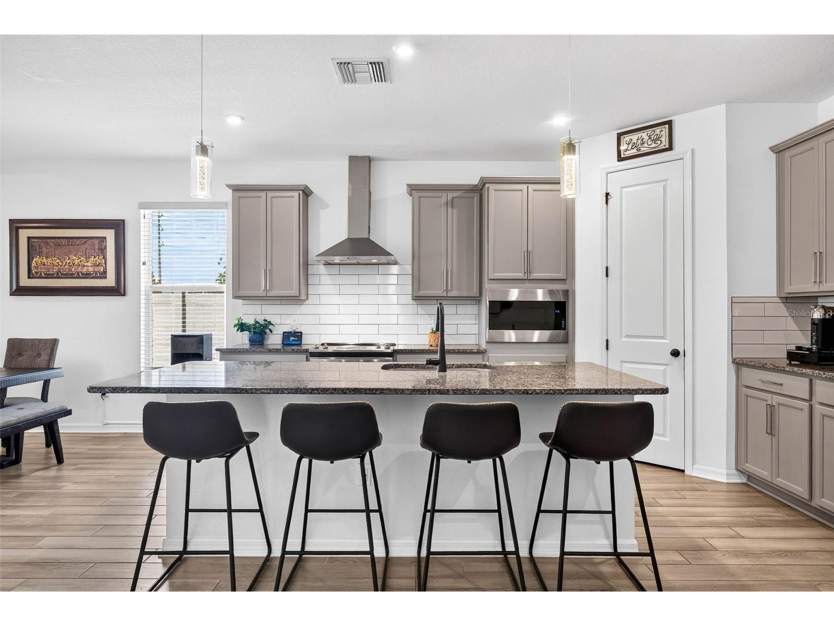 13471 Newport Shores Drive Hudson FL 34669 W7887685 image2